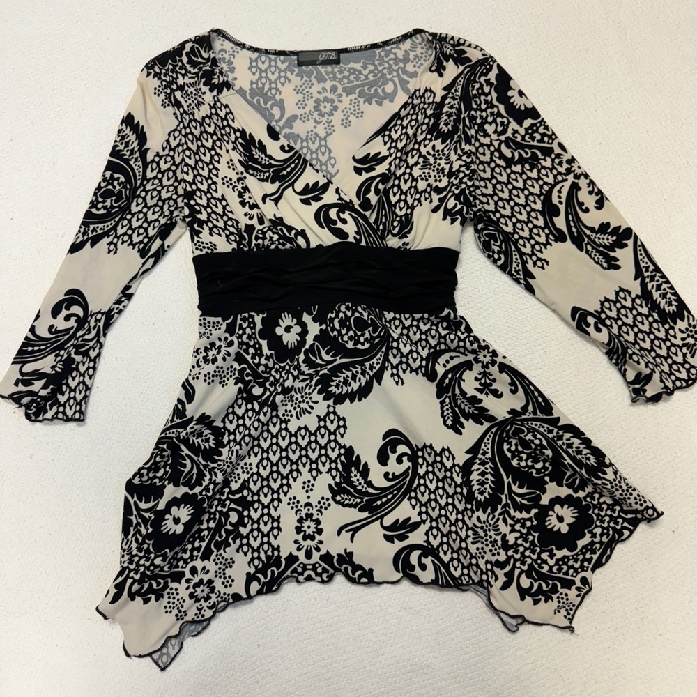 Elegant Black and Cream Women's Top